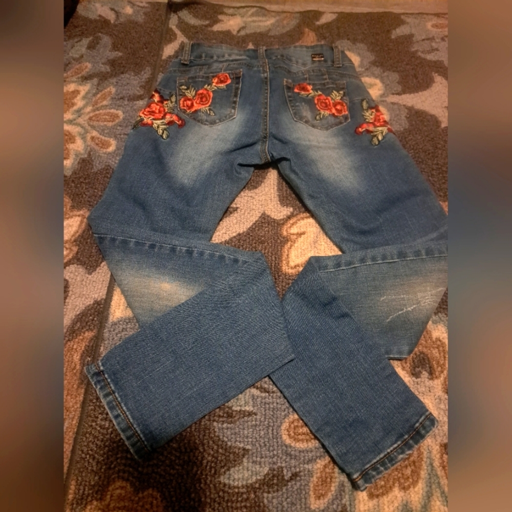 Cover Charge Inc. Jeans.  209
